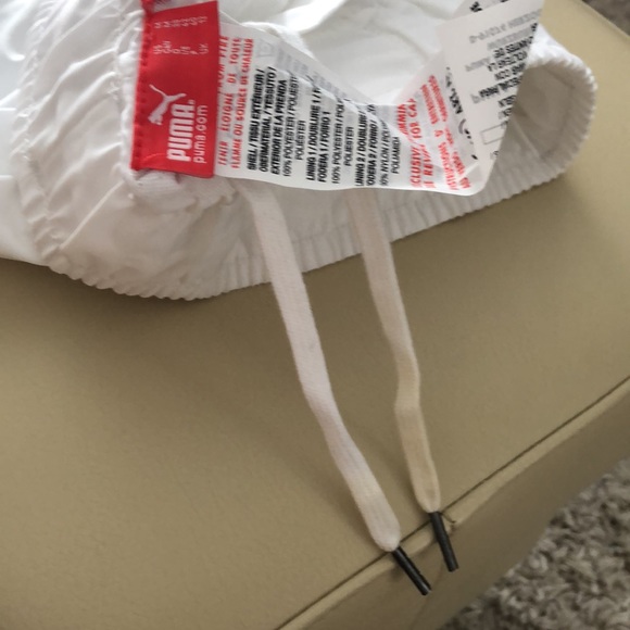 White PUMA activity pants & small zippers each leg, light and comfortable, US M - Picture 10 of 14